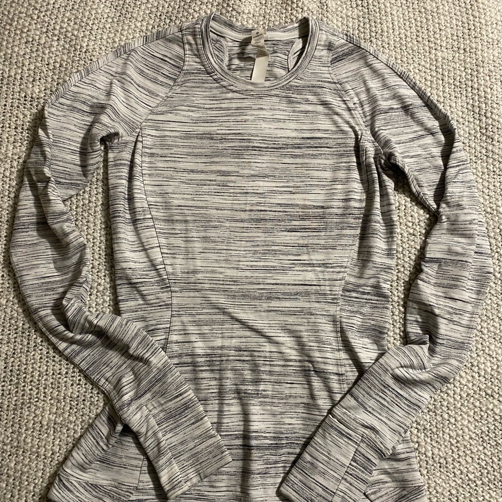 Lululemon long sleeve Top